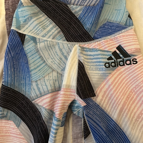 Adidas Crops - Picture 2 of 6